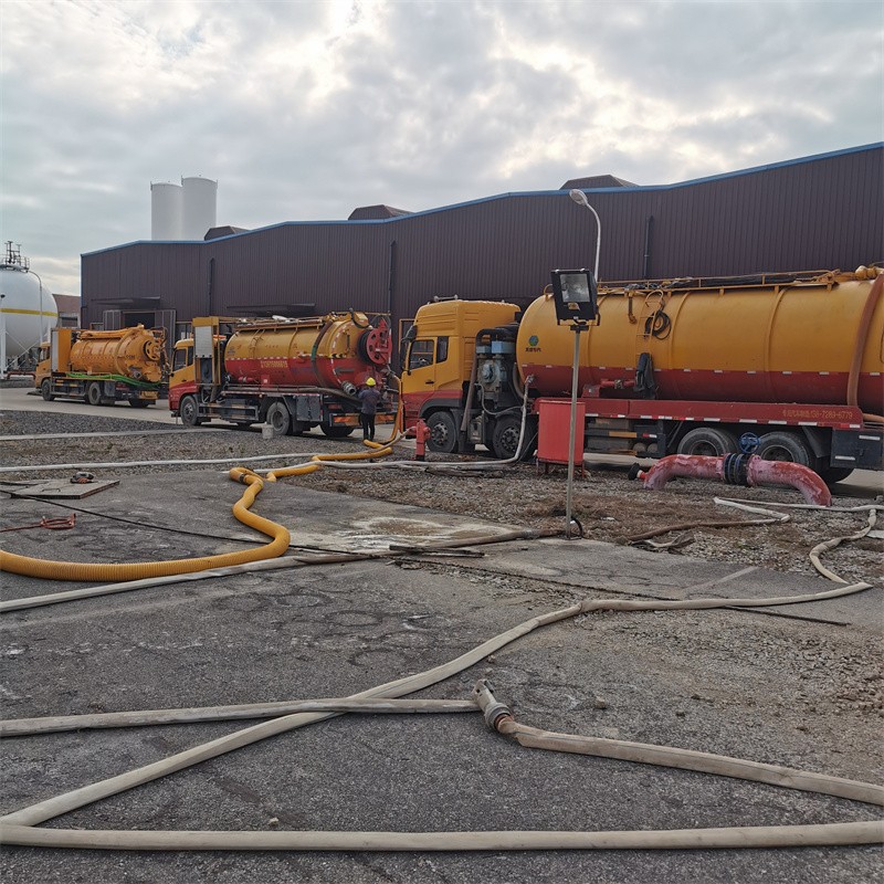 长兴污水池清理